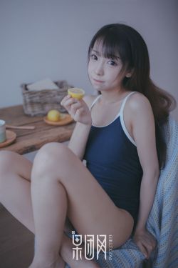 莜崎爱